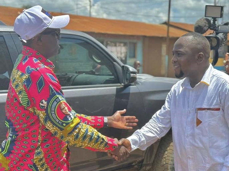 Don de fournitures scolaires